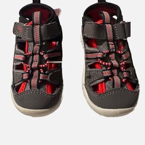 OSHKOSH B'GOSH Gray Red Black Toddler Sneaker Sandals NEW